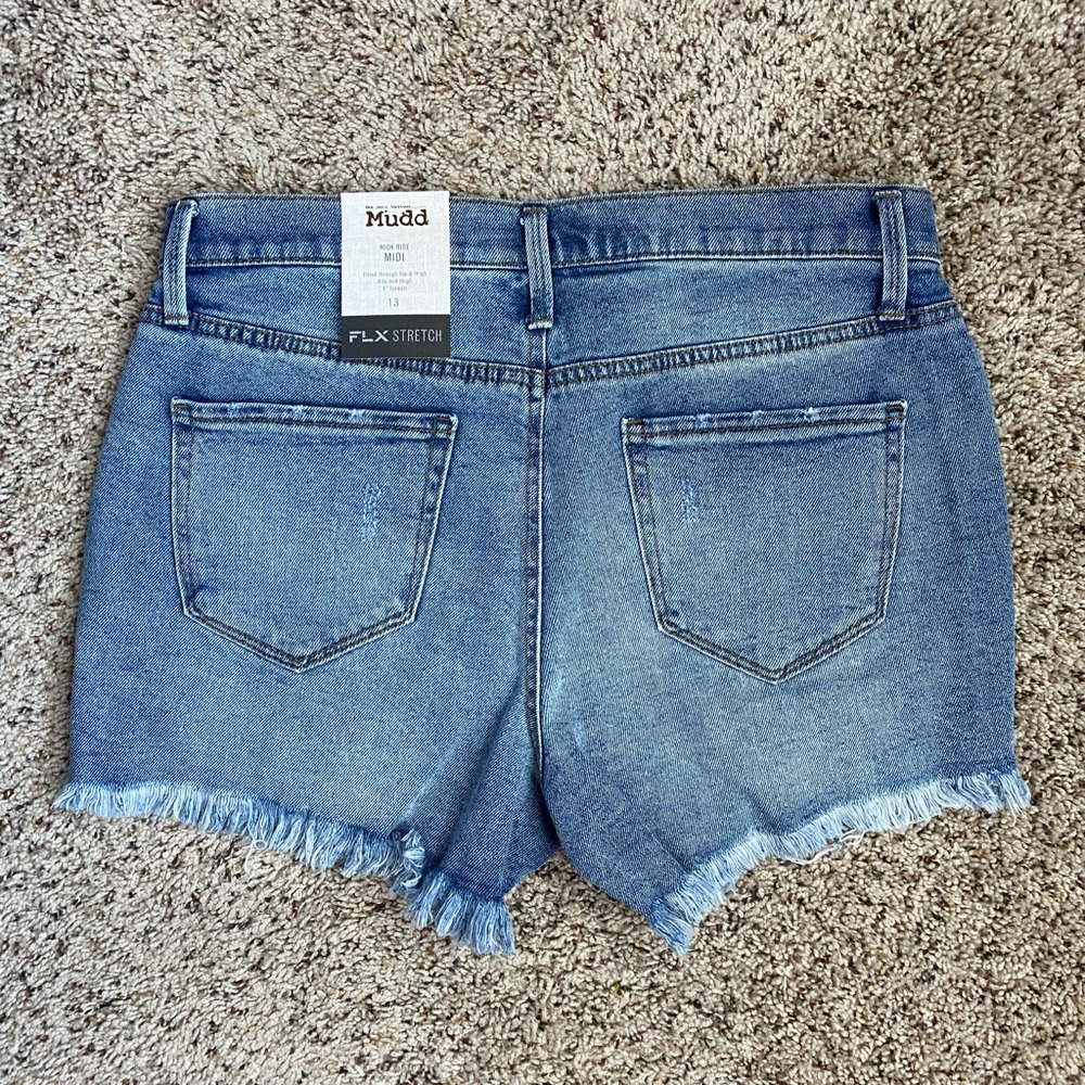 Mudd Ripped Jean Shorts - Picture 4 of 4